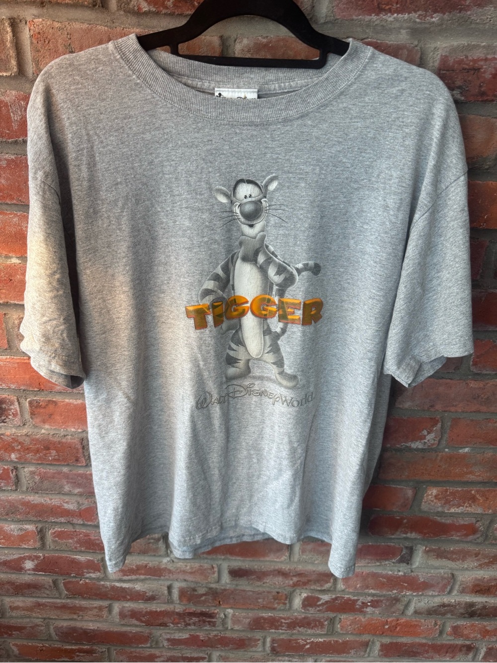 Vintage 90s Walt Disney World Tigger Tee | Disney Parks Gray Graphic T-Shirt | L